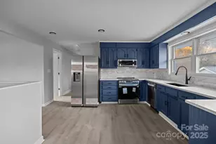 812 N Main St, Lowell, NC 28098 - Photo 12