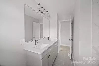 812 N Main Street, Lowell, NC 28098 - Photo 20