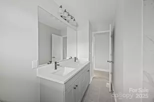 812 N Main St, Lowell, NC 28098 - Photo 20