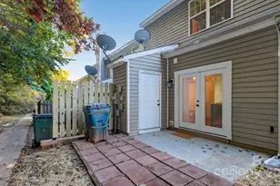 5921 Cougar Ln, Charlotte, NC 28269 - Photo 30