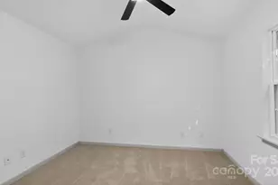 5921 Cougar Ln, Charlotte, NC 28269 - Photo 18