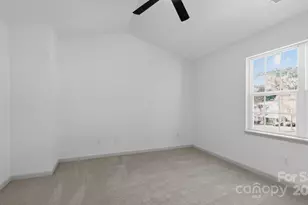 5921 Cougar Ln, Charlotte, NC 28269 - Photo 24