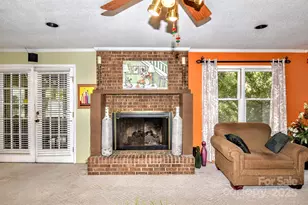 10802 Chestnut Hill Dr, Matthews, NC 28105 - Photo 18