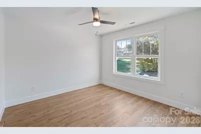 5729 Selkirk Drive, Hickory, NC 28601 - Photo 32