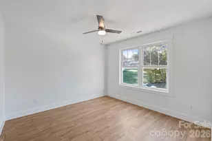 5729 Selkirk Pl, Hickory, NC 28601 - Photo 32