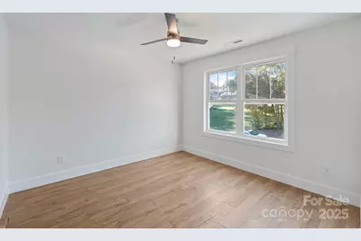 5729 Selkirk Place, Hickory, NC 28601 - Photo 32