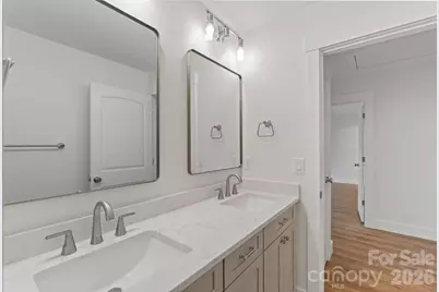 5729 Selkirk Drive, Hickory, NC 28601 - Photo 36