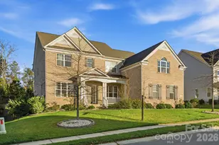 374 Hampton Trail Dr, Fort Mill, SC 29708 - Photo 1