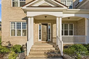 374 Hampton Trail Dr, Fort Mill, SC 29708 - Photo 4