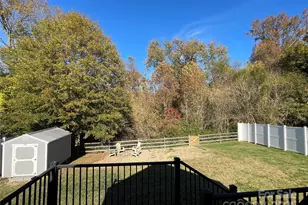 4040 Hereford Ln, Dallas, NC 28034 - Photo 36