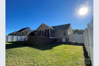 4040 Hereford Lane, Dallas, NC 28034 - Photo 6