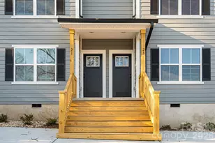 21 8th Ave Dr SE, Hickory, NC 28602 - Photo 2