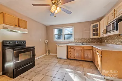 8063 Carolina Boulevard, Clyde, NC 28721 - Photo 10