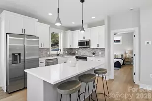 62 Upper Moffitt Rd, Asheville, NC 28805 - Photo 4