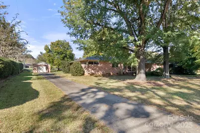 1102 W Elm Street, Shelby, NC 28152 - Photo 4