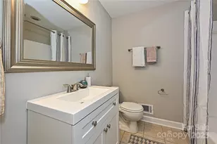 1514 Briarfield Dr, Charlotte, NC 28205 - Photo 20