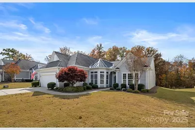 2071 Bronze Leaf Drive, Fort Mill, SC 29707 - Photo 2