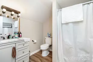 808 Harrisburg Dr SW, Lenoir, NC 28645 - Photo 14