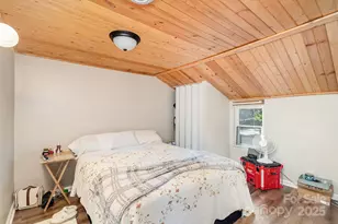 808 Harrisburg Dr SW, Lenoir, NC 28645 - Photo 10