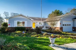 1 Wintry Dr, Hendersonville, NC 28792 - Photo 2