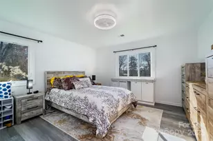 1 Wintry Dr, Hendersonville, NC 28792 - Photo 8