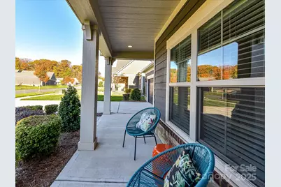 1026 Galloway Drive, Matthews, NC 28104 - Photo 2