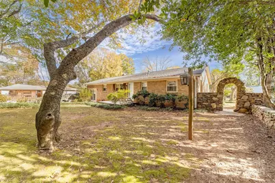 1301 Laurel Lane, Gastonia, NC 28054 - Photo 2