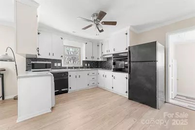 1301 Laurel Lane, Gastonia, NC 28054 - Photo 12