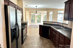 7946 Mariners Pointe Cir, Denver, NC 28037 - Photo 8