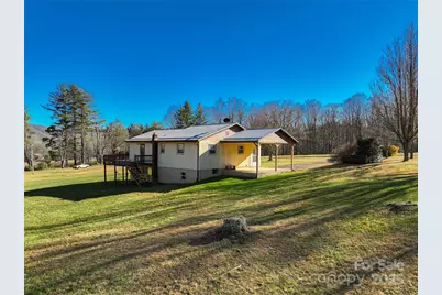 1879 White Oak Road, Burnsville, NC 28714 - Photo 2