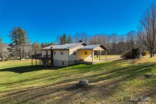 1879 White Oak Rd, Burnsville, NC 28714 - Photo 2