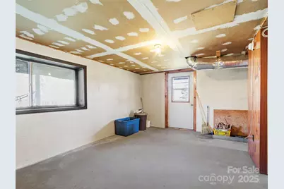 1879 White Oak Road, Burnsville, NC 28714 - Photo 26