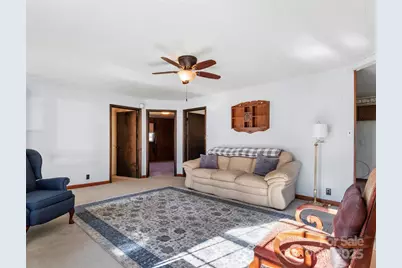 1879 White Oak Road, Burnsville, NC 28714 - Photo 10