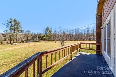 1879 White Oak Road, Burnsville, NC 28714 - Photo 16