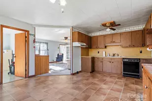 1879 White Oak Rd, Burnsville, NC 28714 - Photo 14