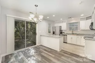 8230 Rudolph Rd, Charlotte, NC 28216 - Photo 20