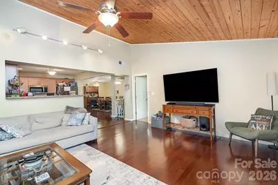 7088 Wateredge Drive, Sherrills Ford, NC 28673 - Photo 12