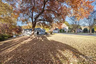 7088 Wateredge Dr, Sherrills Ford, NC 28673 - Photo 2
