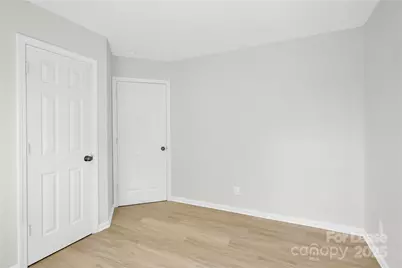 1315 Peach Park Lane, Charlotte, NC 28216 - Photo 10