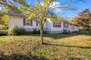 262 Daisy Ln, Bostic, NC 28018 - Photo 2