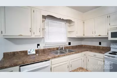 3916 David Cox Road, Charlotte, NC 28269 - Photo 6