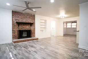 3916 David Cox Rd, Charlotte, NC 28269 - Photo 2