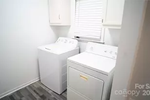 3916 David Cox Rd, Charlotte, NC 28269 - Photo 10