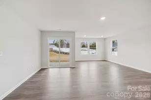 518 Tomlin Trail, Spartanburg, SC 29301 - Photo 8