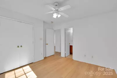 12049 Stewarts Crossing Drive, Charlotte, NC 28215 - Photo 16