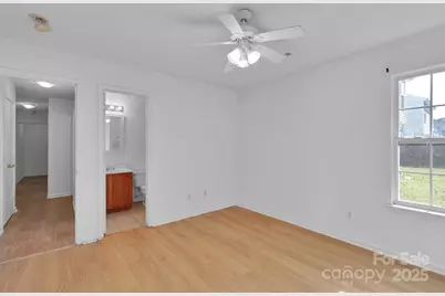 12049 Stewarts Crossing Drive, Charlotte, NC 28215 - Photo 18