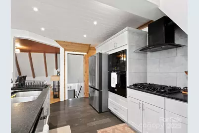 39 Little Piney Mountain Road, Candler, NC 28715 - Photo 14