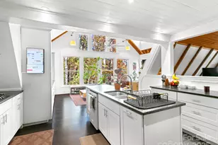 39 Little Piney Mountain Rd, Candler, NC 28715 - Photo 16