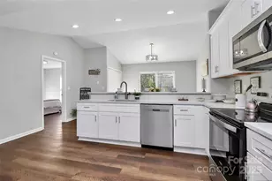 513 Stillgreen Ln, Charlotte, NC 28214 - Photo 12