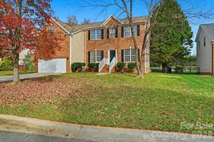 11023 Sycamore Club Dr, Charlotte, NC 28227 - Photo 4